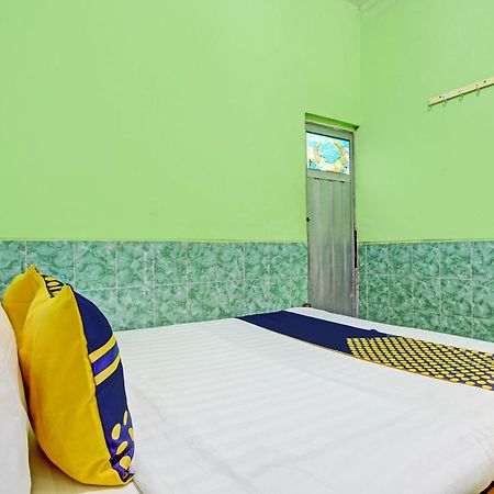 Spot On 93029 Pondok Wisata Sabar Menanti 2 Бантул Екстер'єр фото